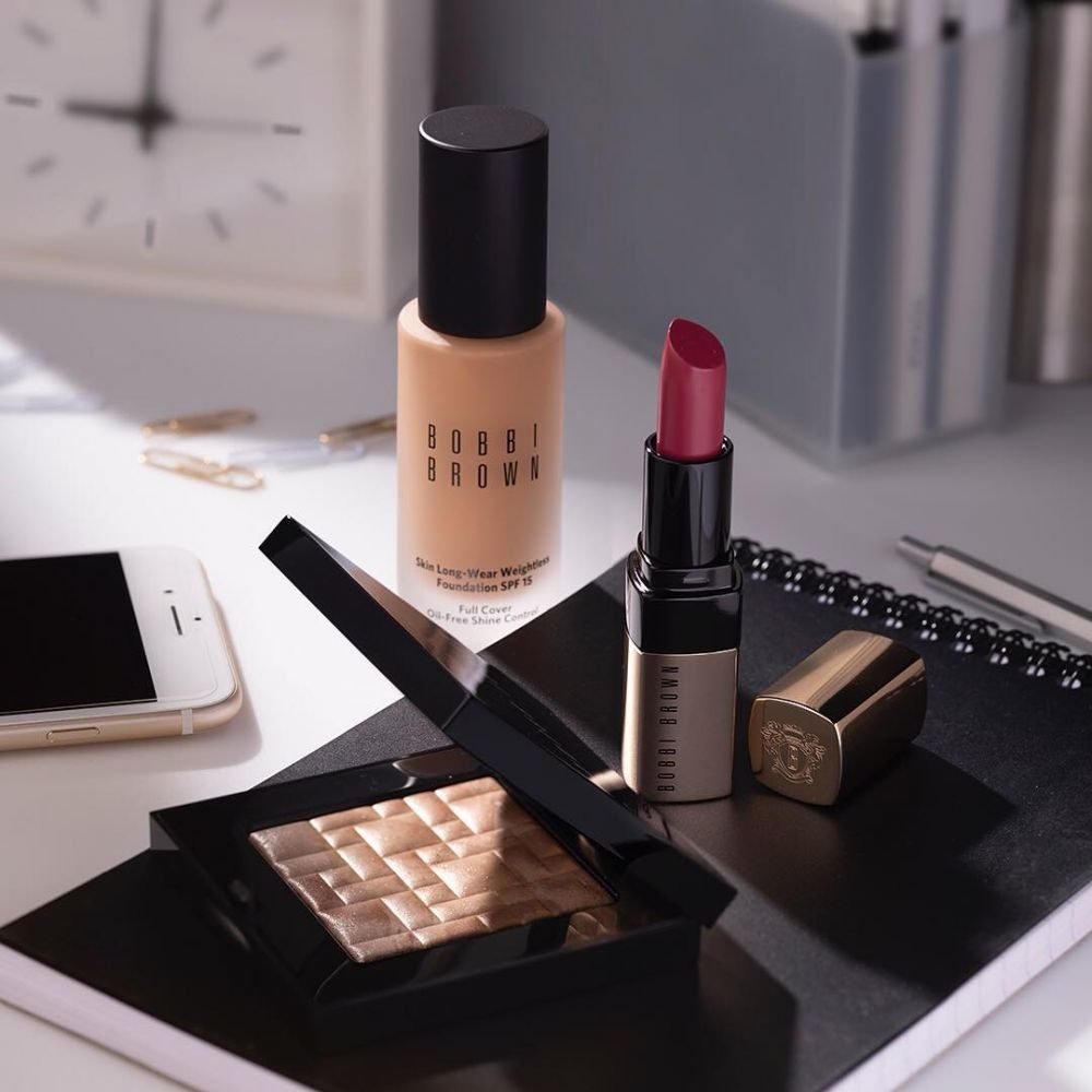 Косметический бренд Bobbi Brown: интересные факты, обзоры и свотчи новинок