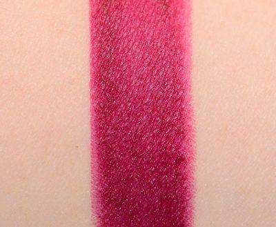 Губная помада Color Pop Velvet Blur Lux в оттенке Alchemist свотч на руке