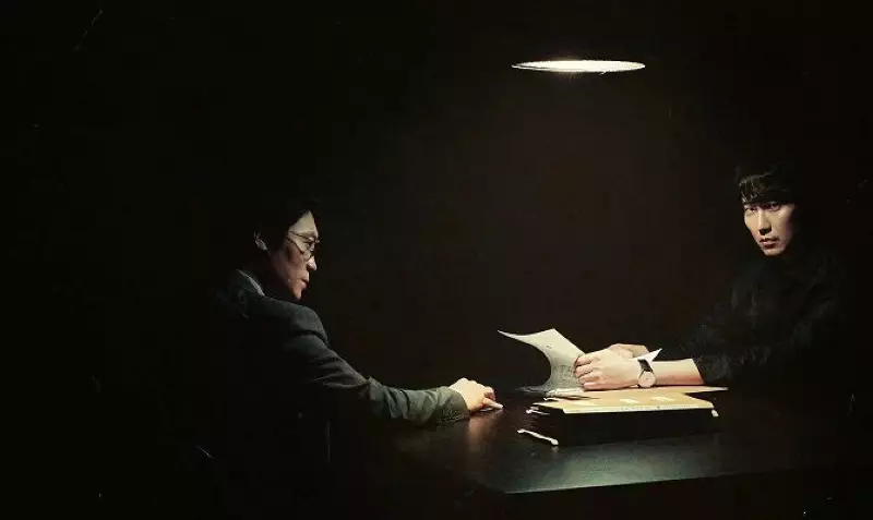 Крізь темряву